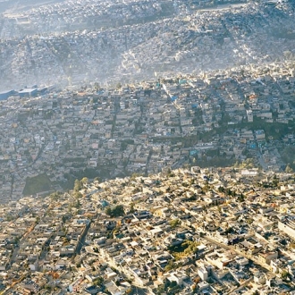 Άποψη της πόλης του Μεξικό. Έχει 20 εκατομμύρια κατοίκους.
