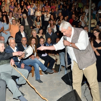 2016, Henning Zierock – Μίκης Θεοδωράκης στο Θέατρο Μίκης Θεοδωράκης στον Αποκόρωνα Χανίων